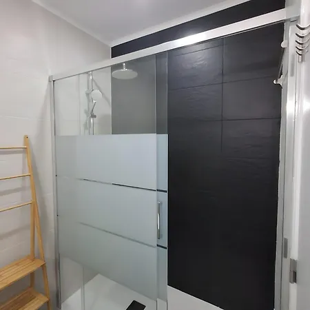 Jc Mar I - 2 Min To The Apartment