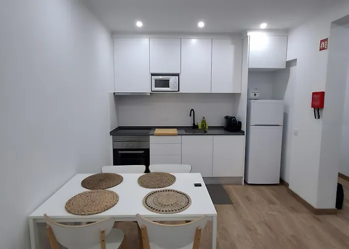 Jc Mar I - 2 Min To The Apartment